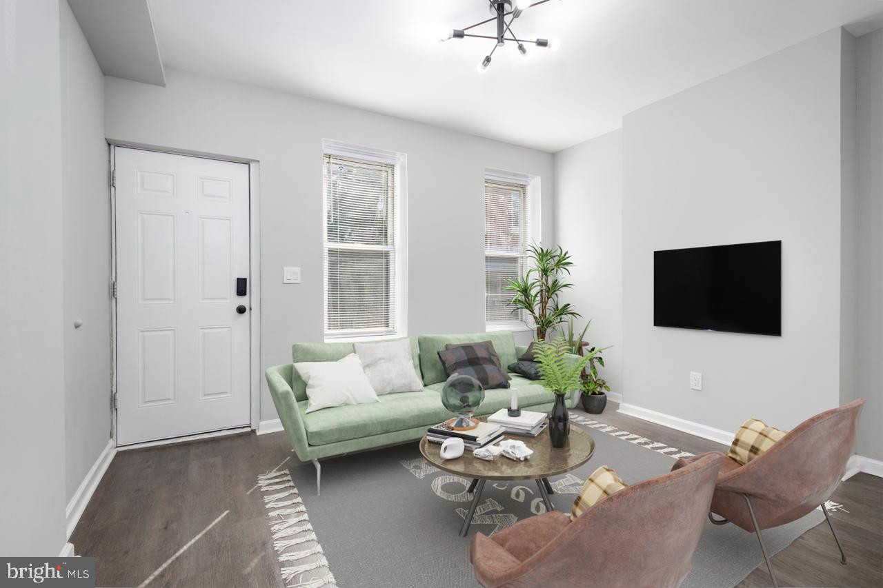 2316 N MYRTLEWOOD STREET