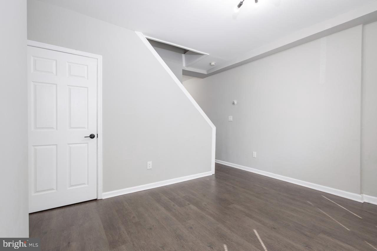 2316 N MYRTLEWOOD STREET