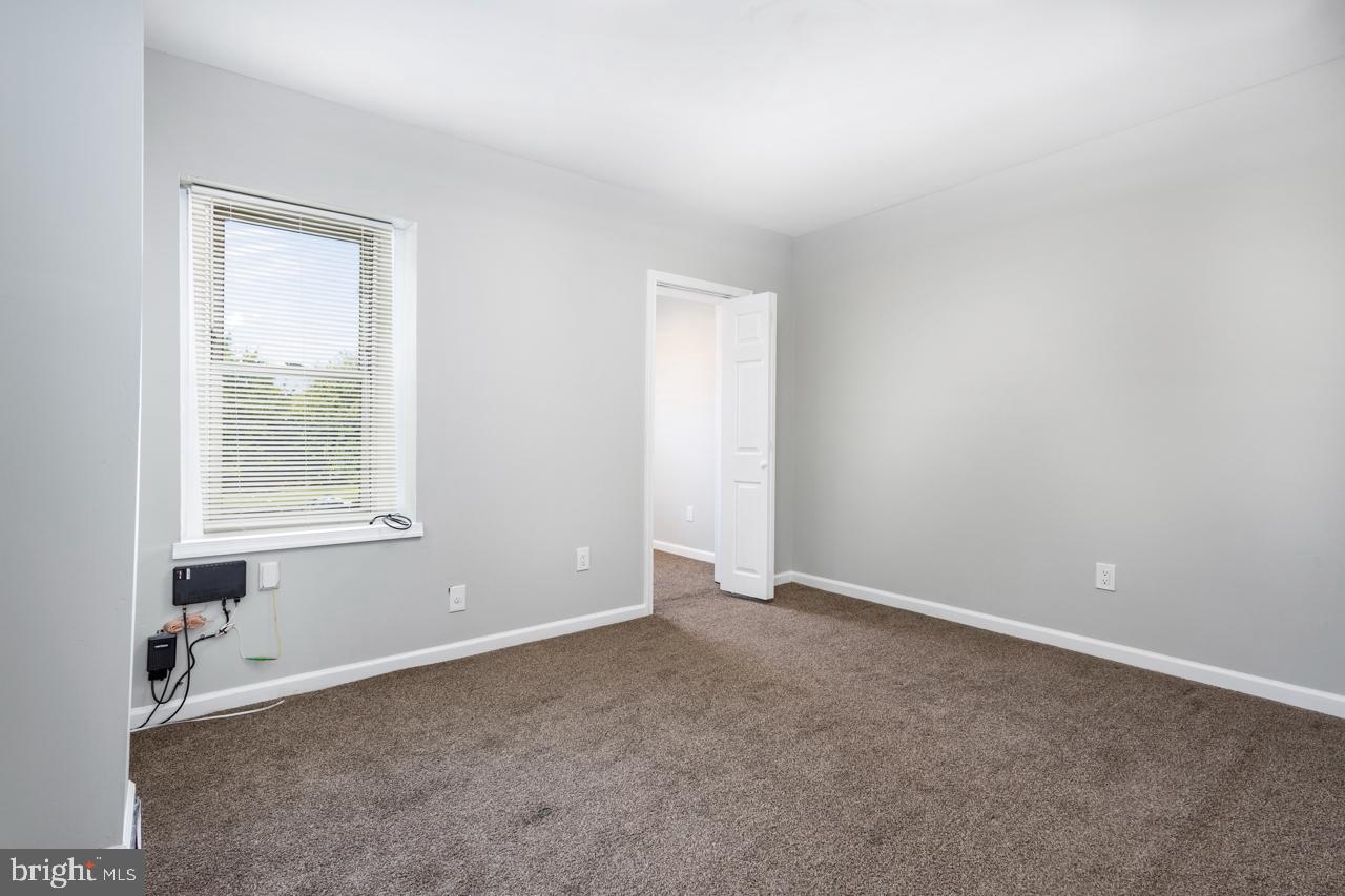 2316 N MYRTLEWOOD STREET