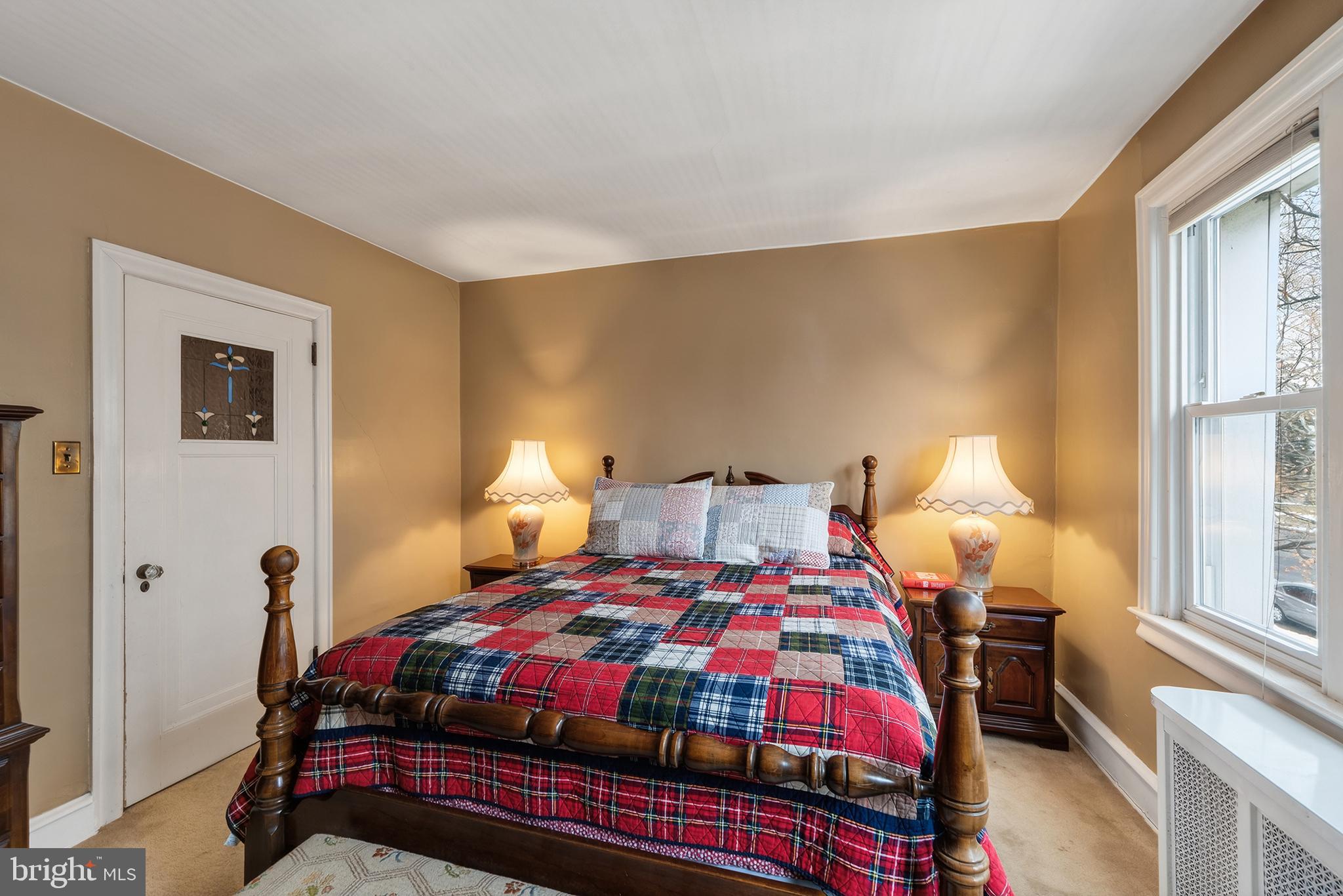 990 E GODFREY AVENUE