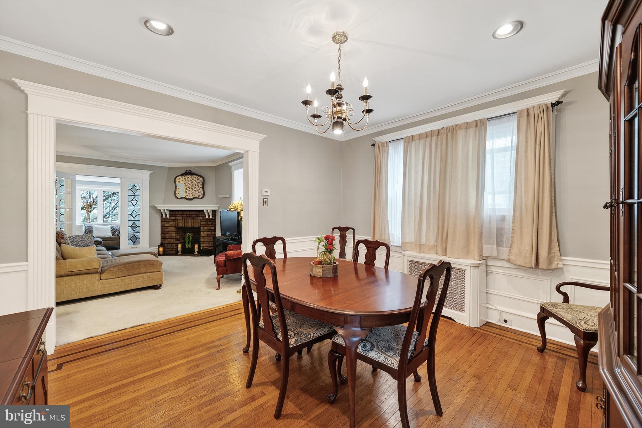 990 E GODFREY AVENUE