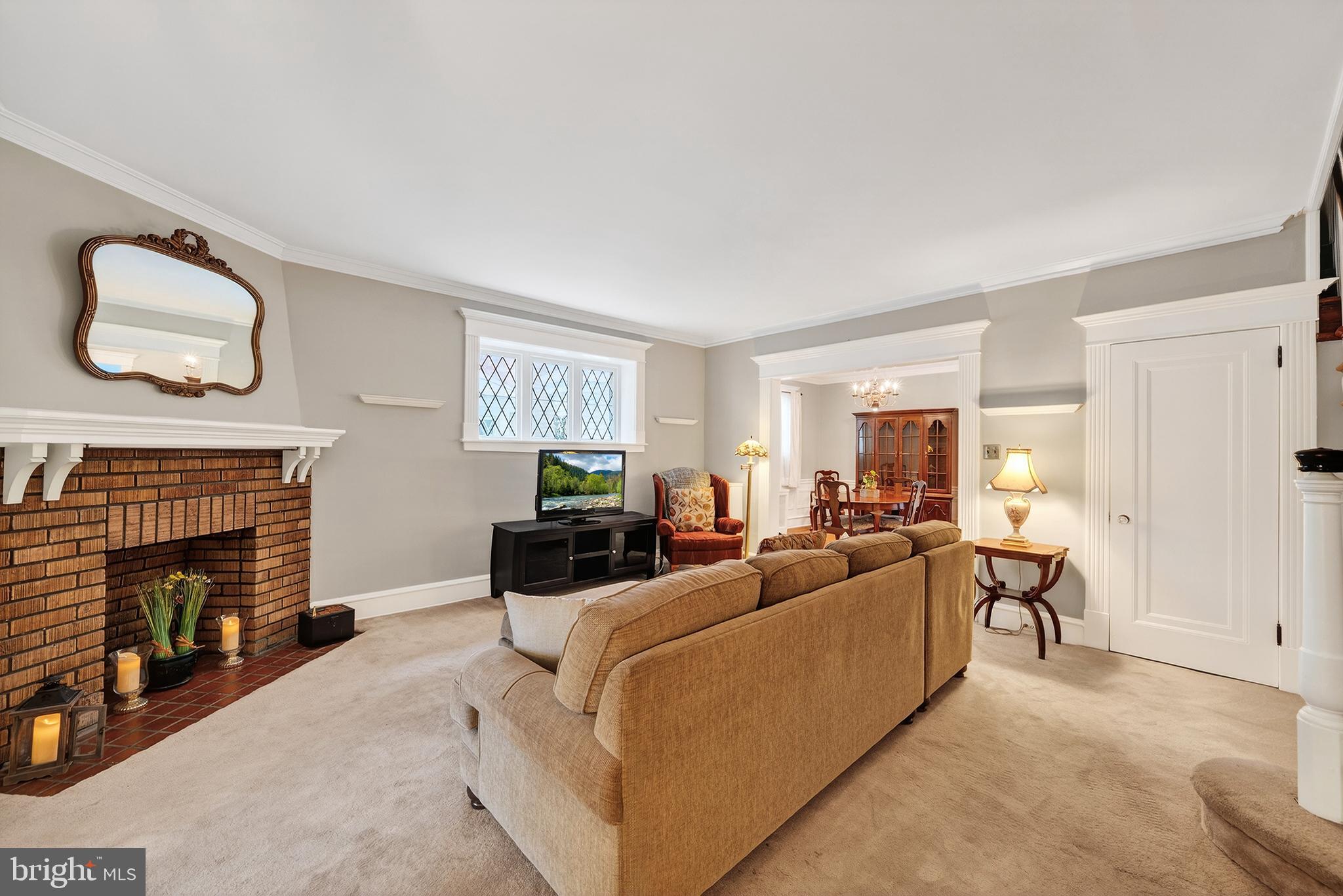 990 E GODFREY AVENUE