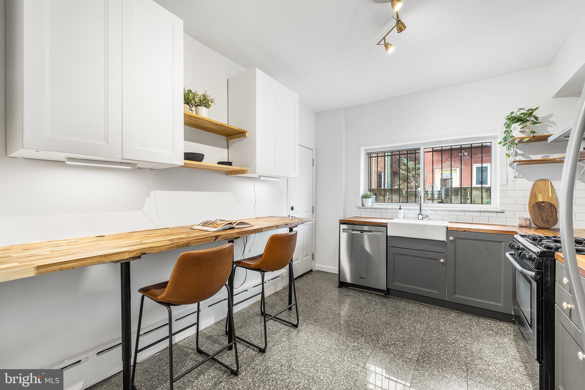 1846 S CHADWICK STREET