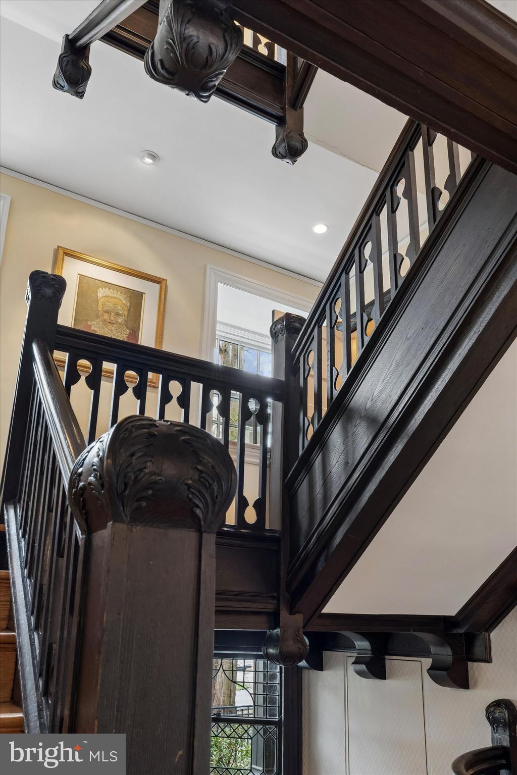 8111 SAINT MARTINS LANE