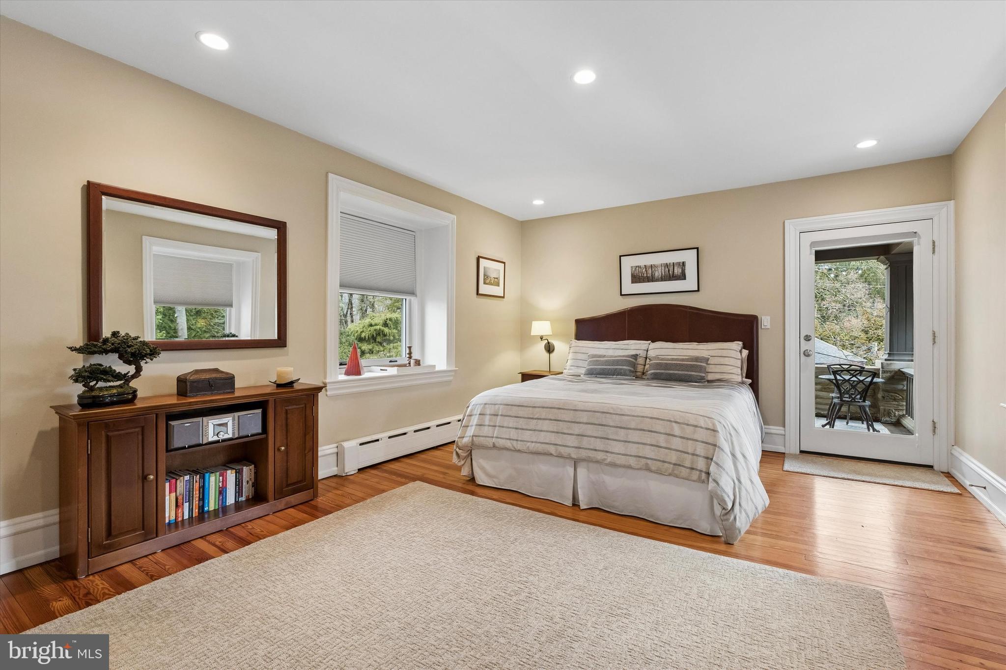 8111 SAINT MARTINS LANE