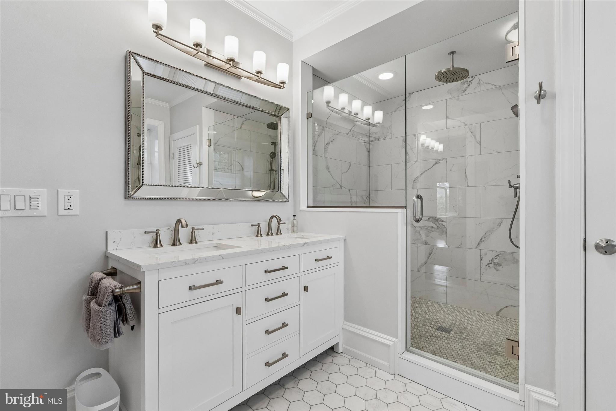 8111 SAINT MARTINS LANE