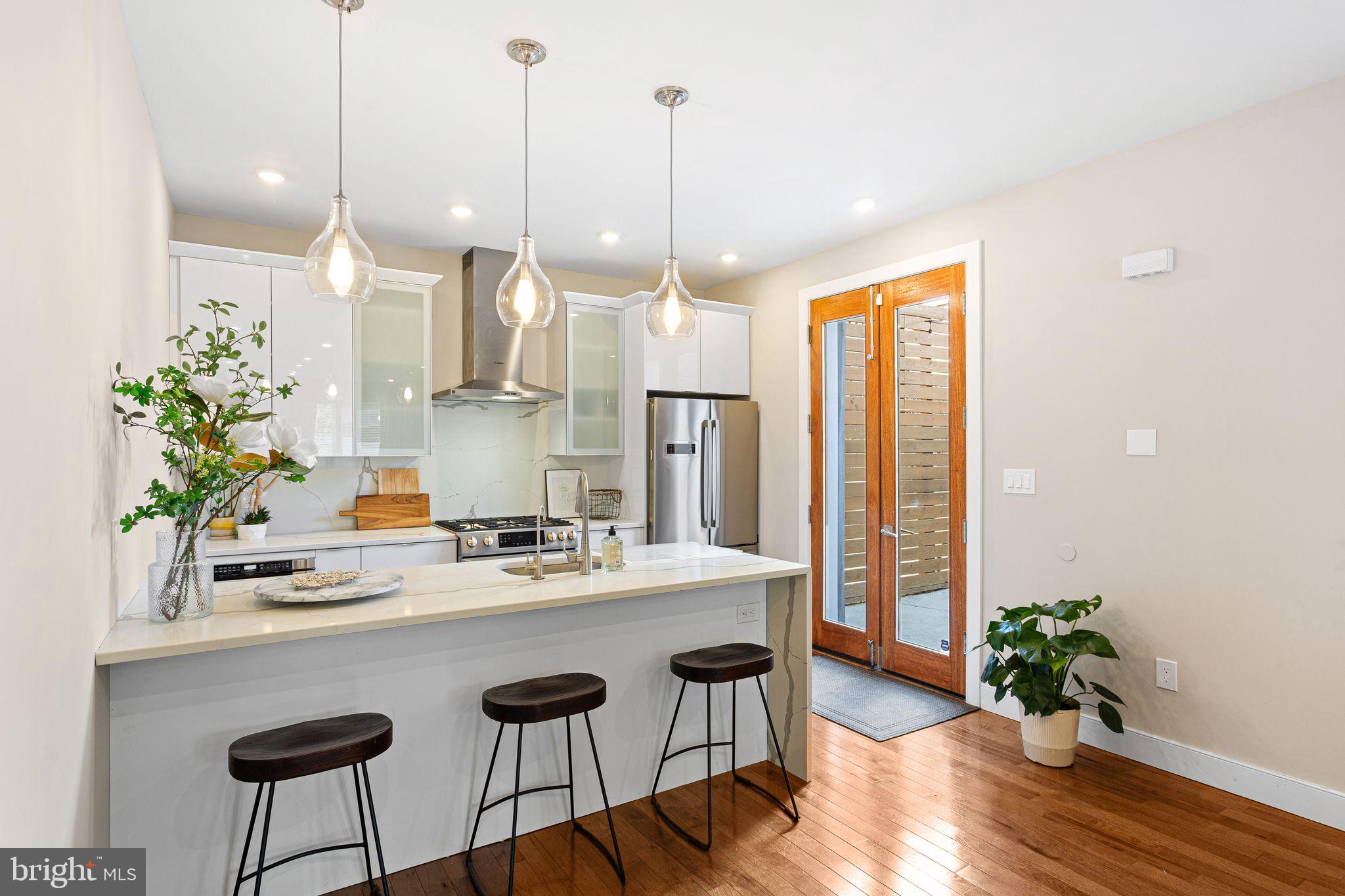 610 S 7TH STREET