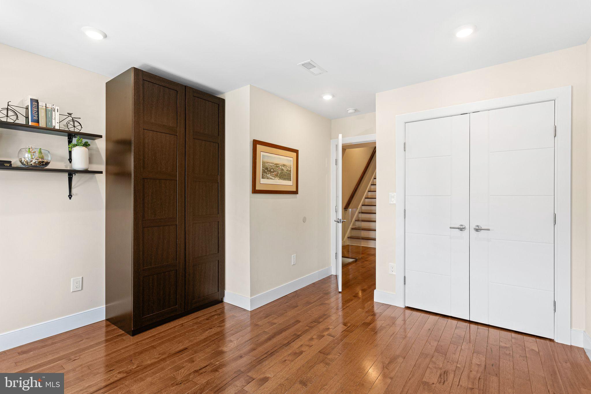 610 S 7TH STREET