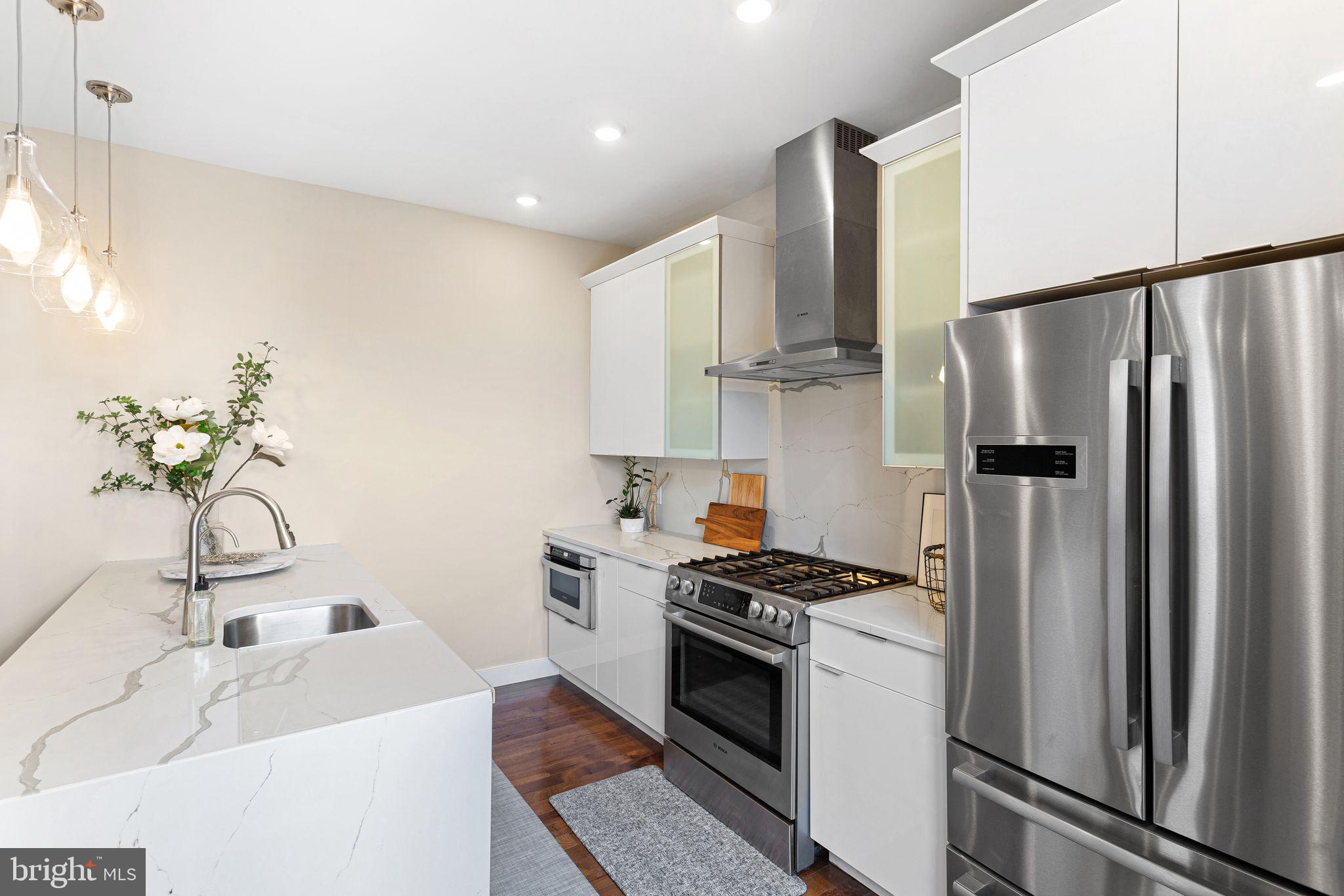 610 S 7TH STREET
