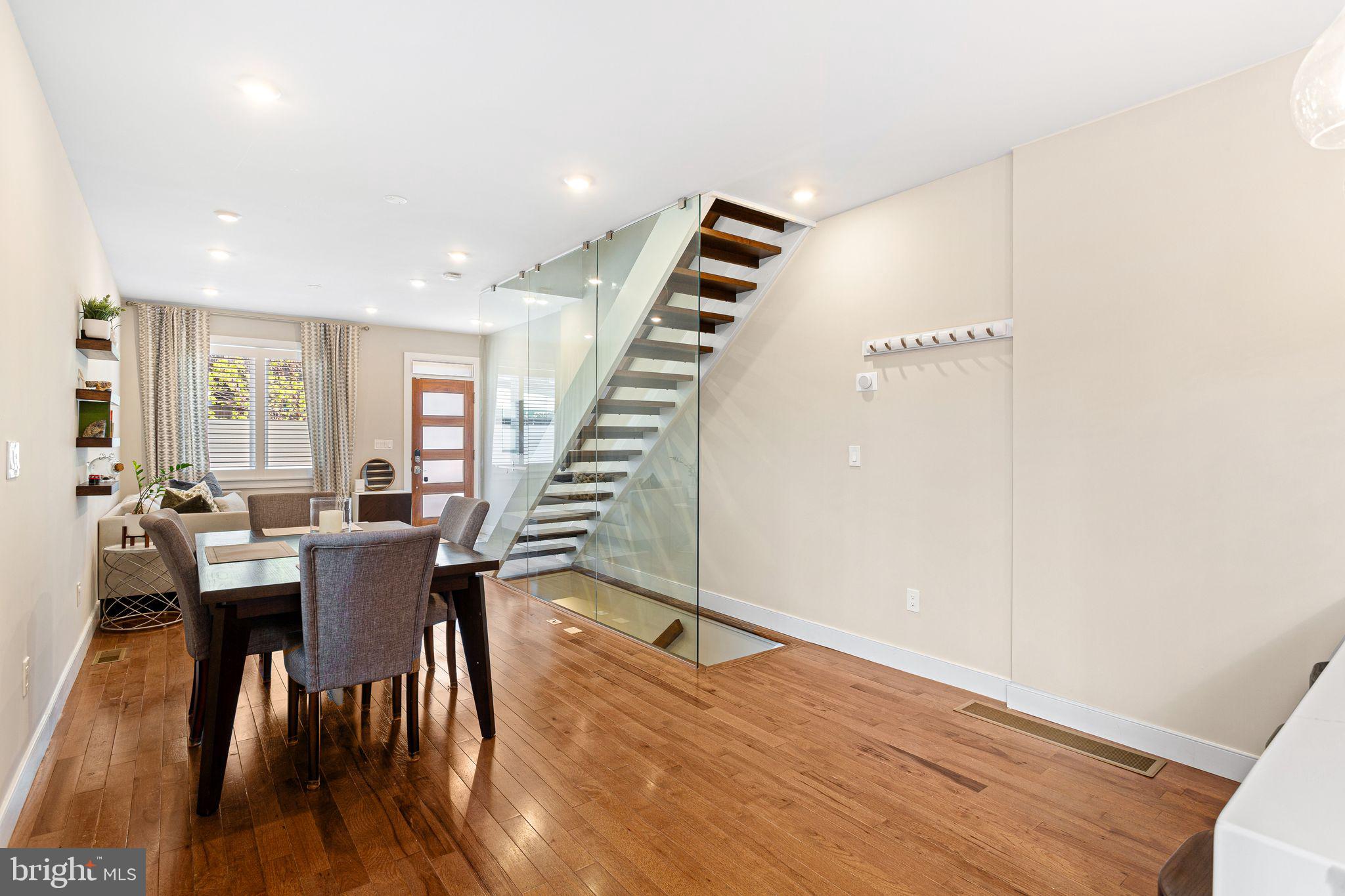 610 S 7TH STREET