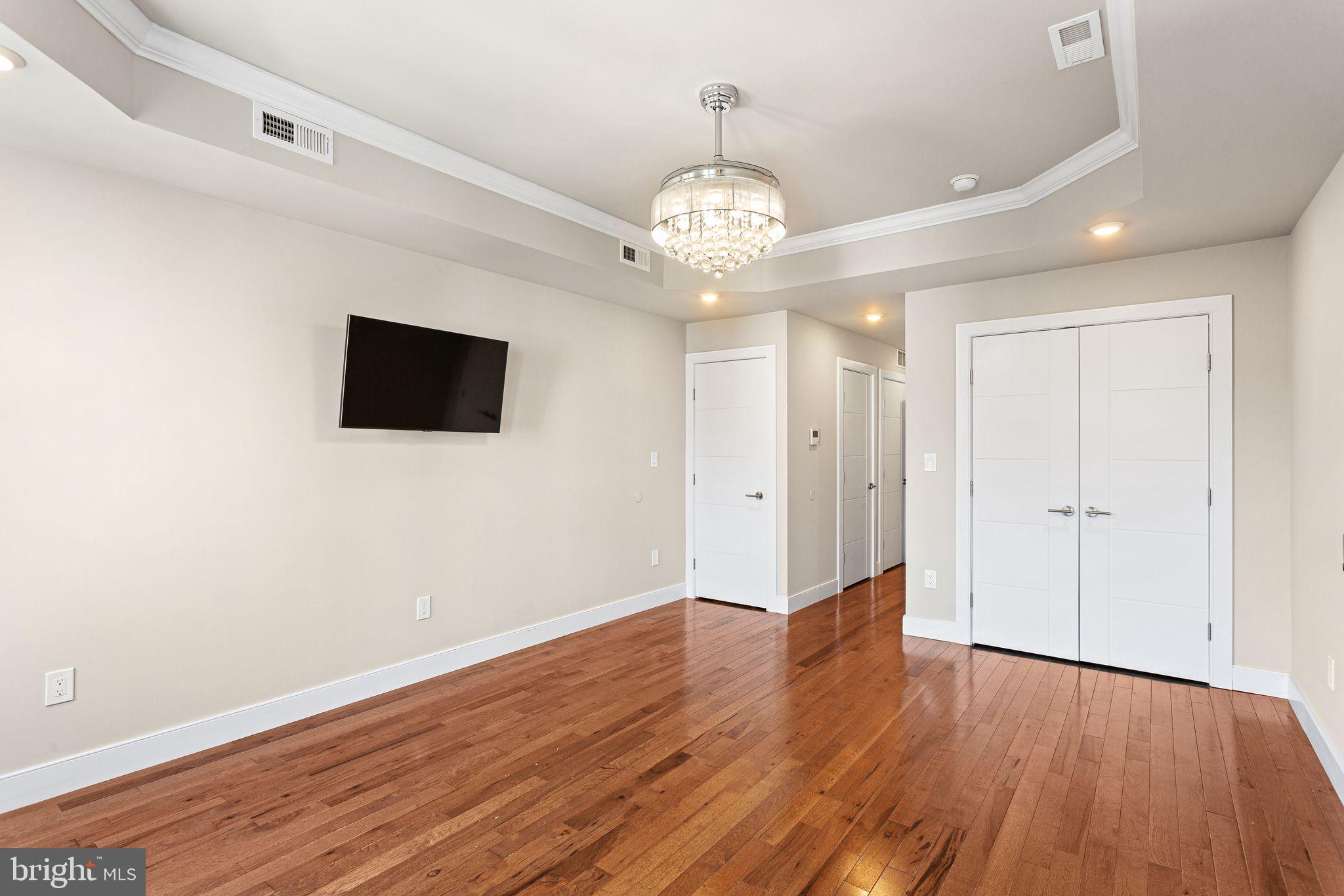 610 S 7TH STREET