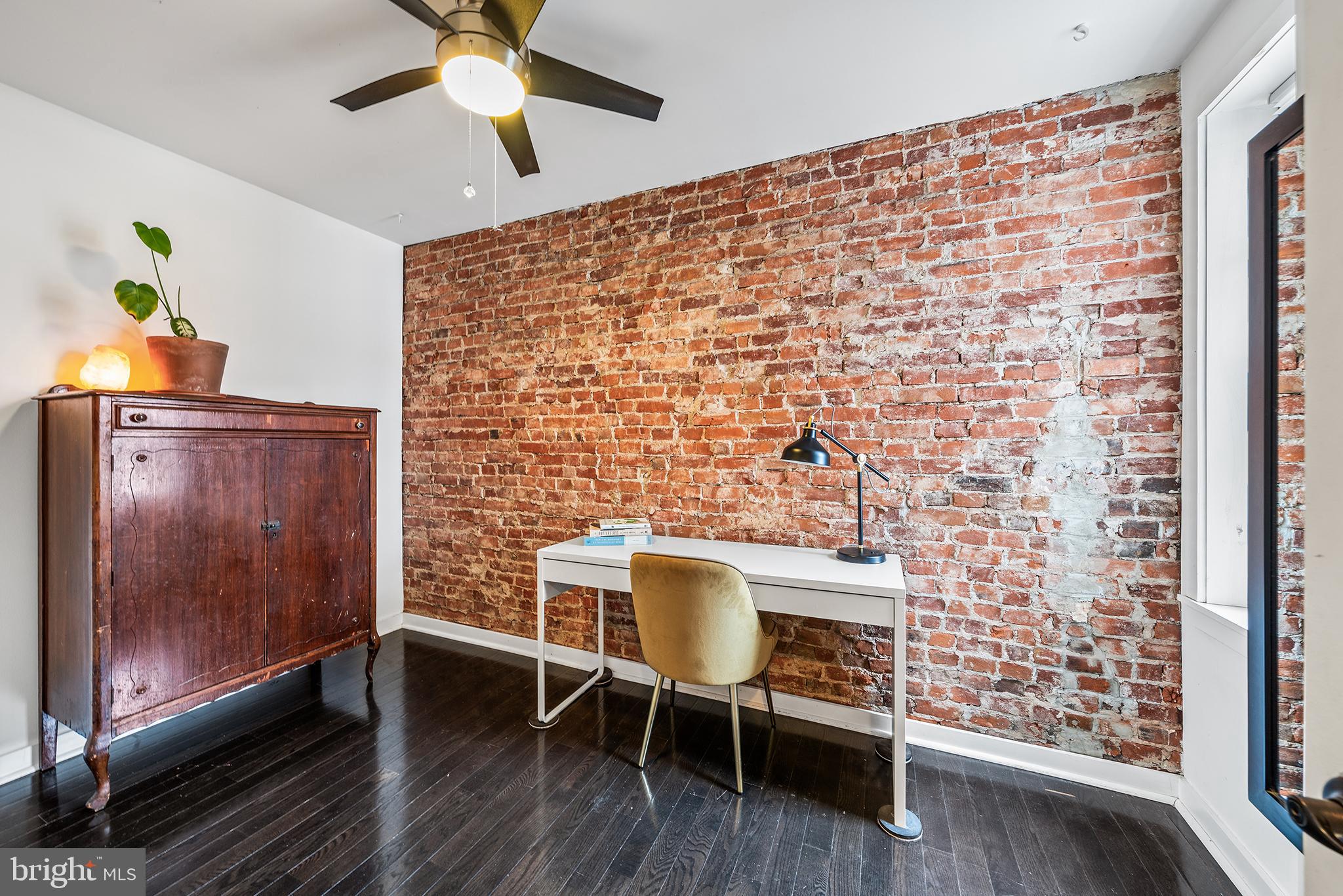 3064 LIVINGSTON STREET