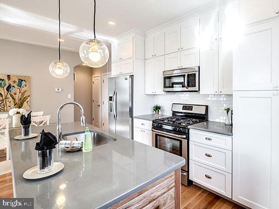 4427 MITCHELL STREET