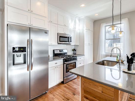 4427 MITCHELL STREET