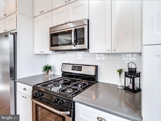 4427 MITCHELL STREET