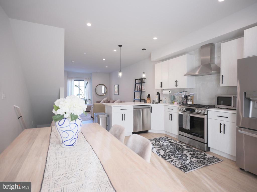 428 W MASTER STREET A3