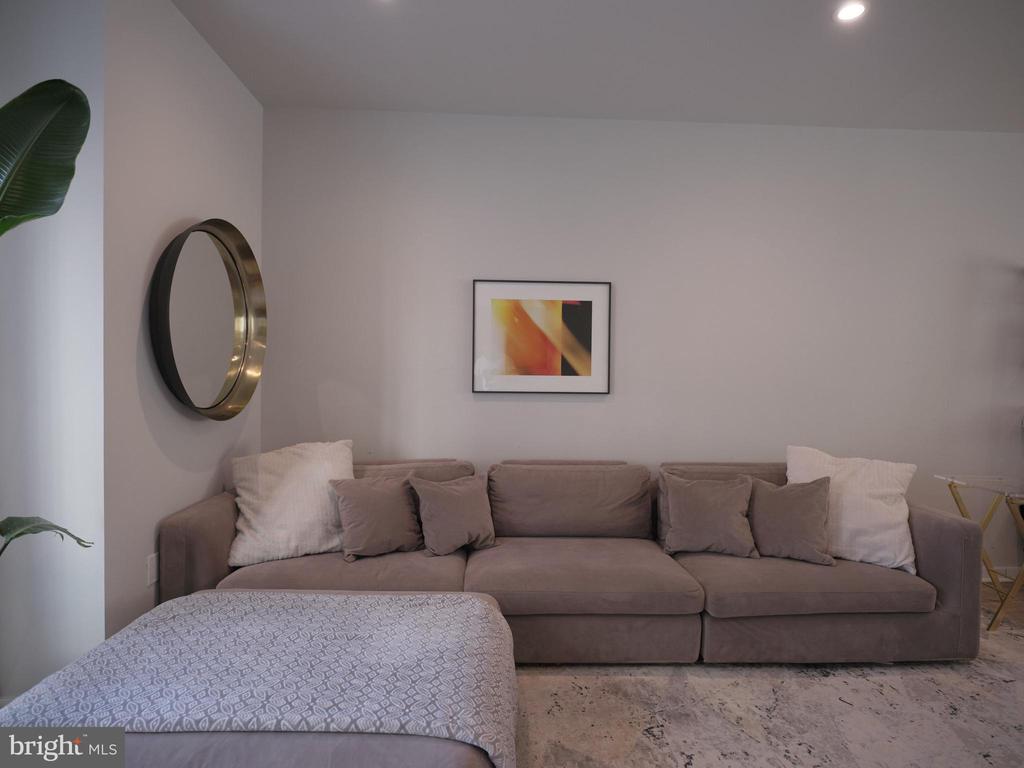 428 W MASTER STREET A3