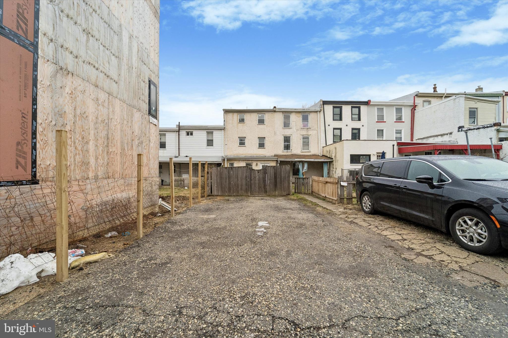 3452 SUNNYSIDE AVENUE