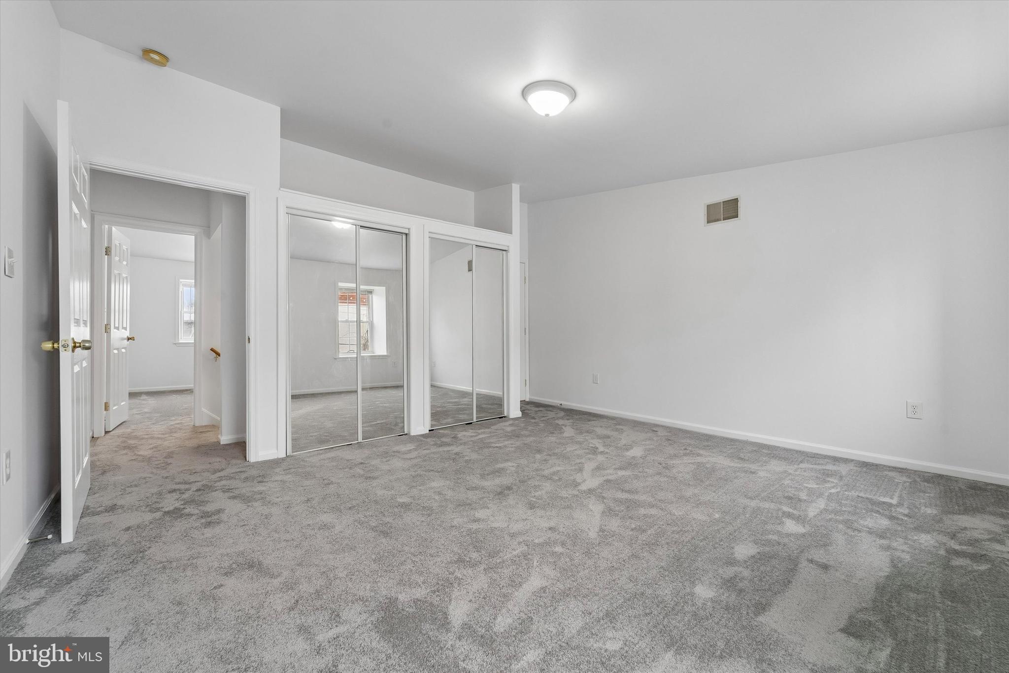 3452 SUNNYSIDE AVENUE