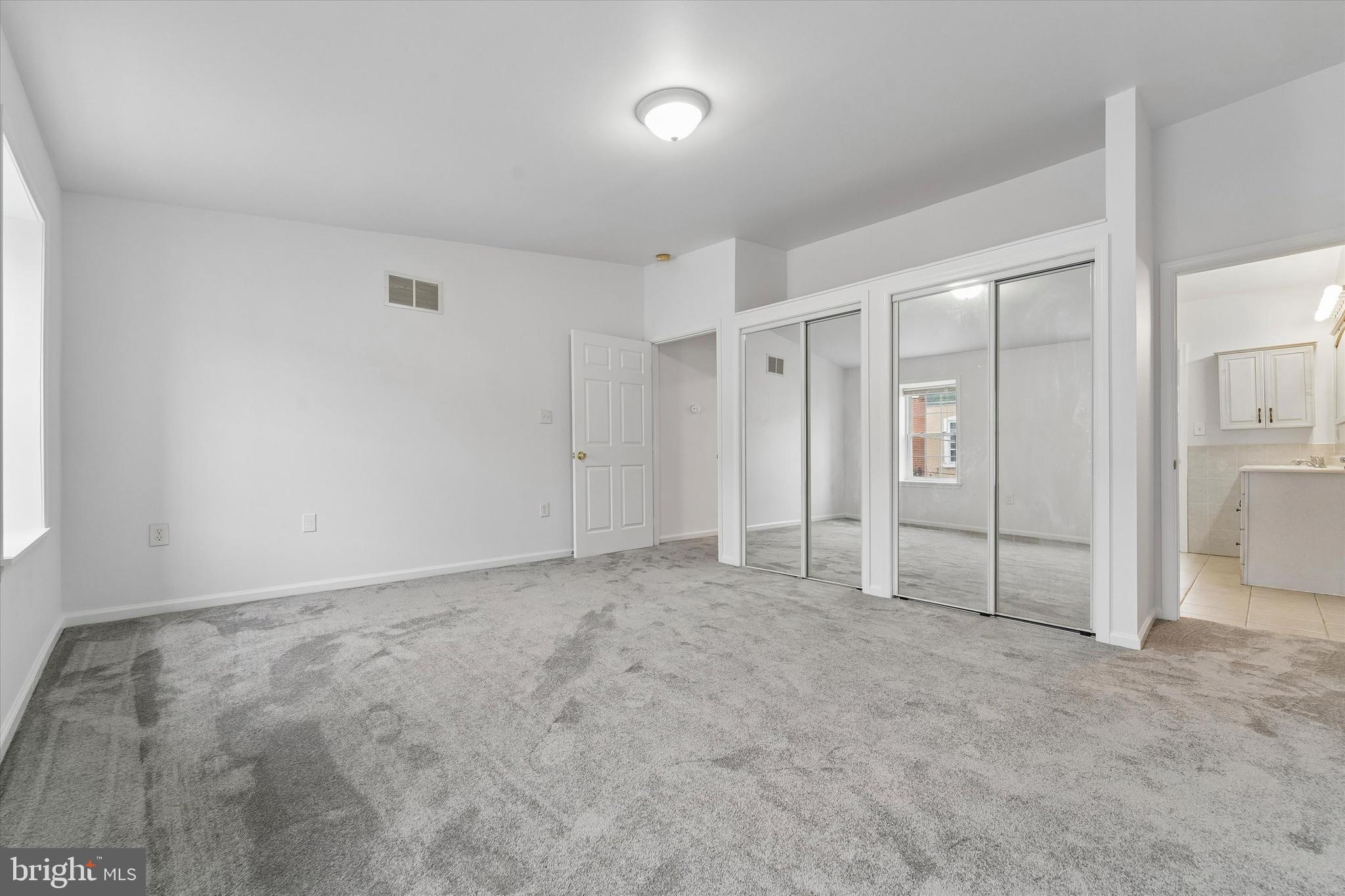 3452 SUNNYSIDE AVENUE