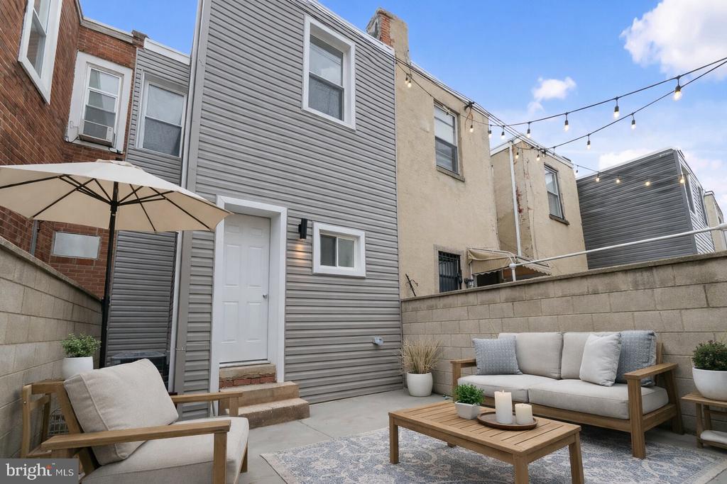 726 MOUNTAIN STREET