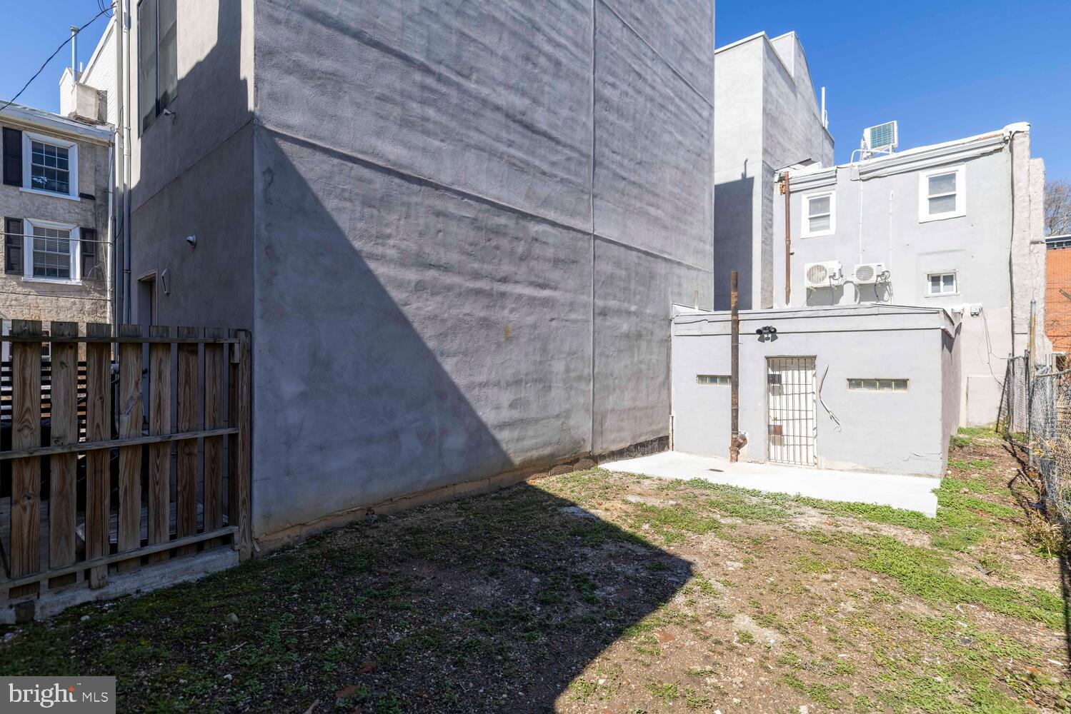 178 W MASTER STREET