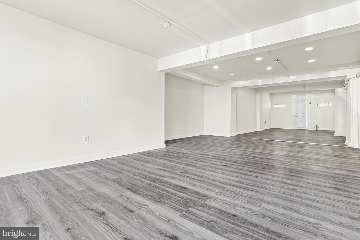 178 W MASTER STREET