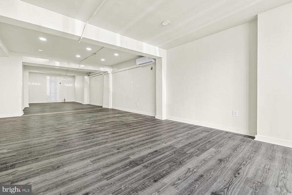 178 W MASTER STREET
