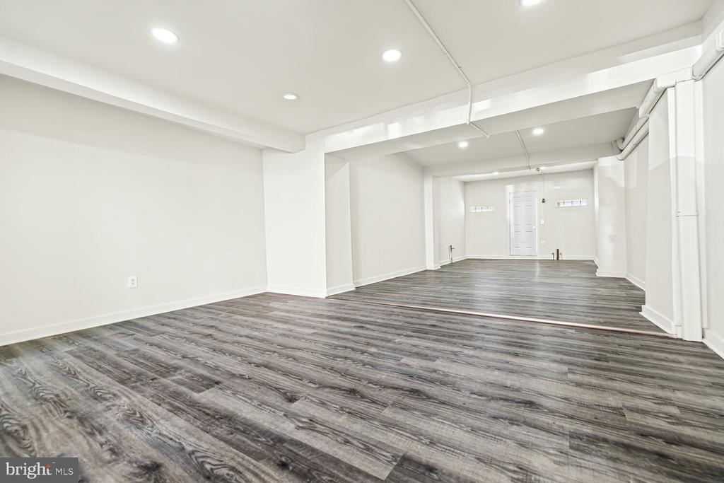178 W MASTER STREET