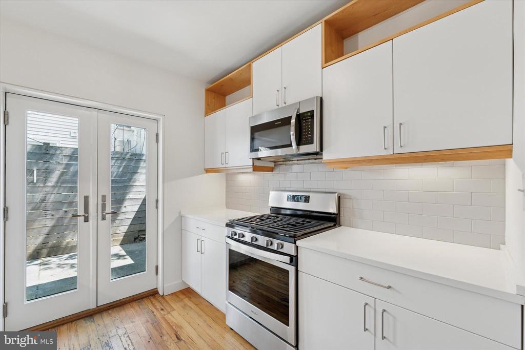 439 MERCY STREET