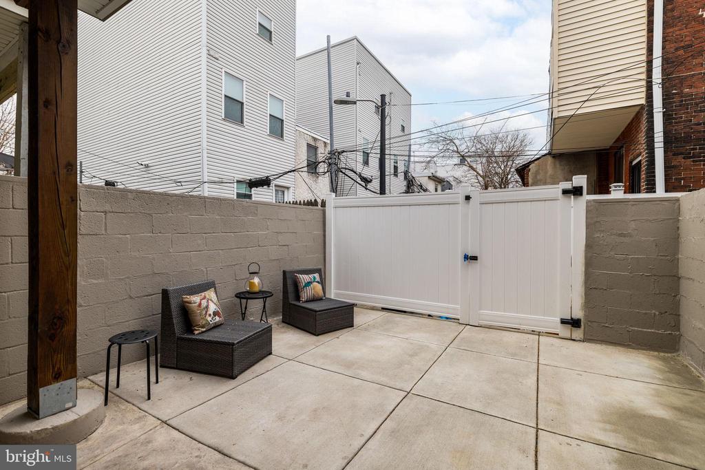 1406 S 23RD STREET