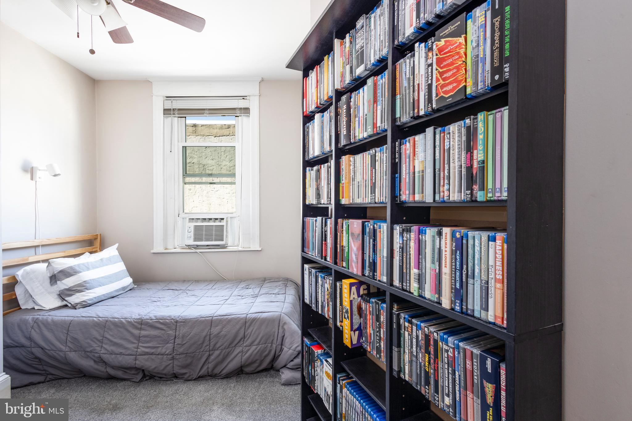 2632 E VENANGO STREET