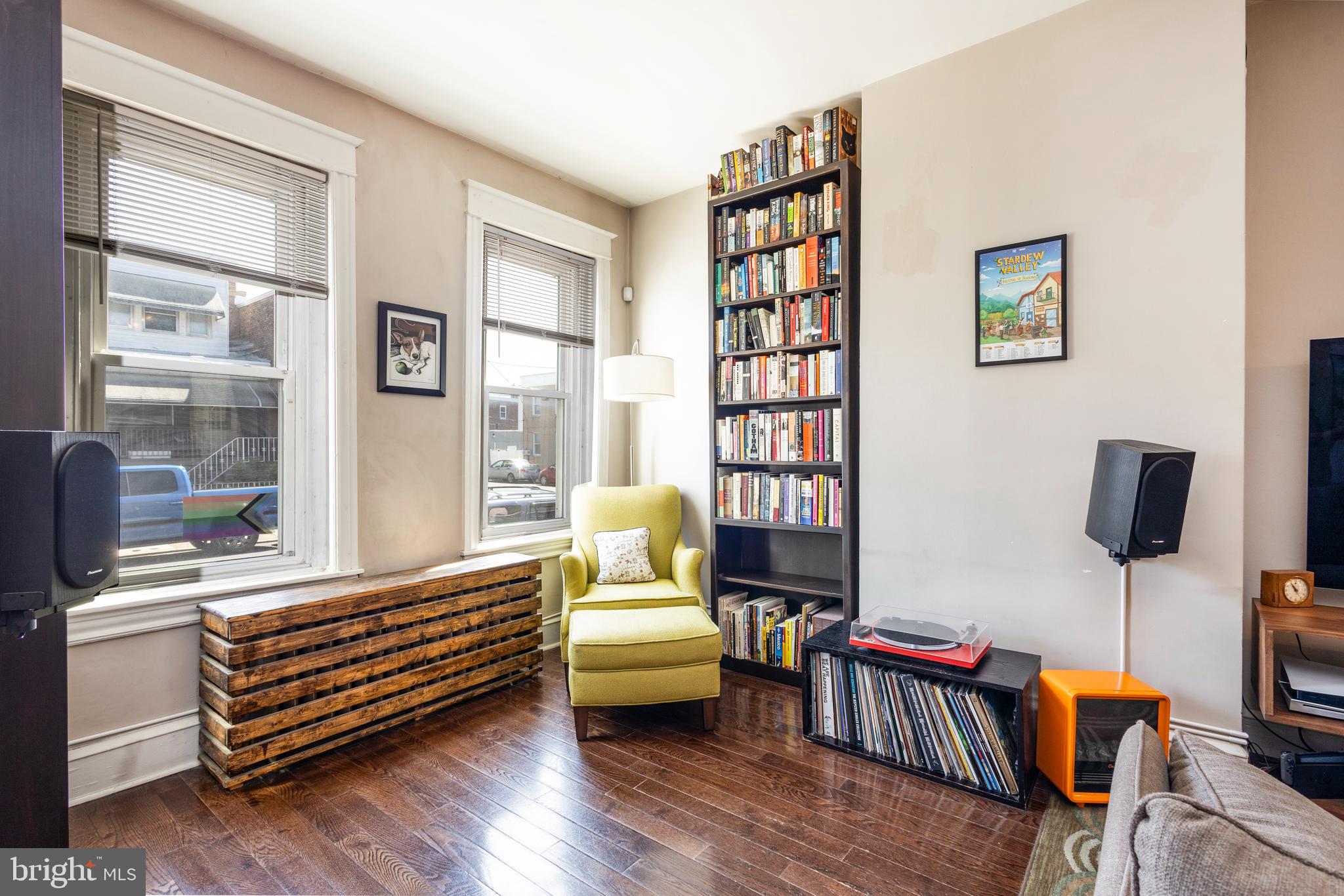 2632 E VENANGO STREET