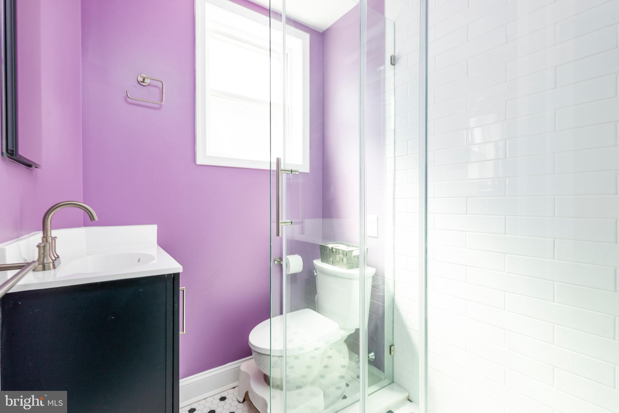 2632 E VENANGO STREET