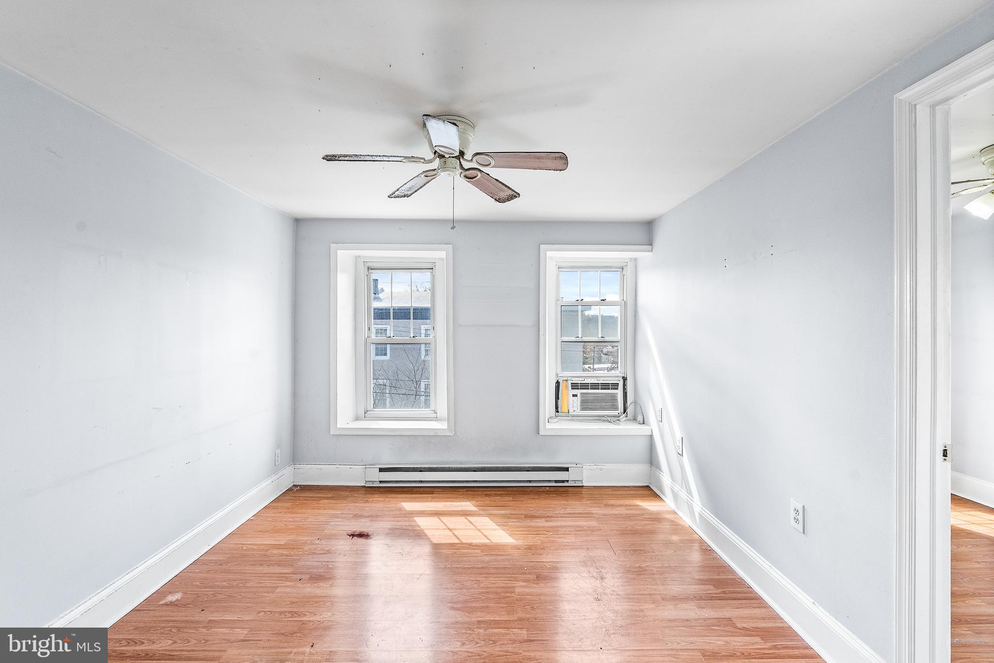 3349 CONRAD STREET 4