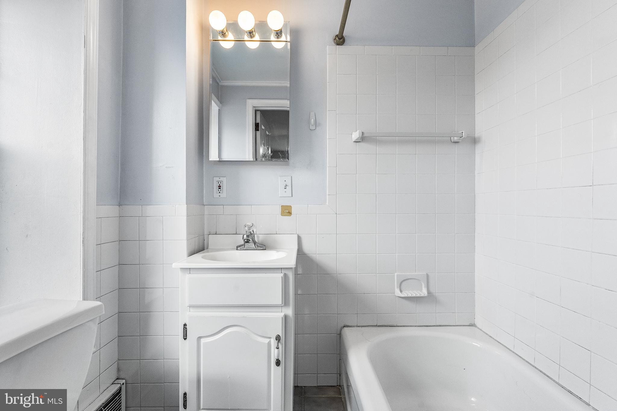 3349 CONRAD STREET 4