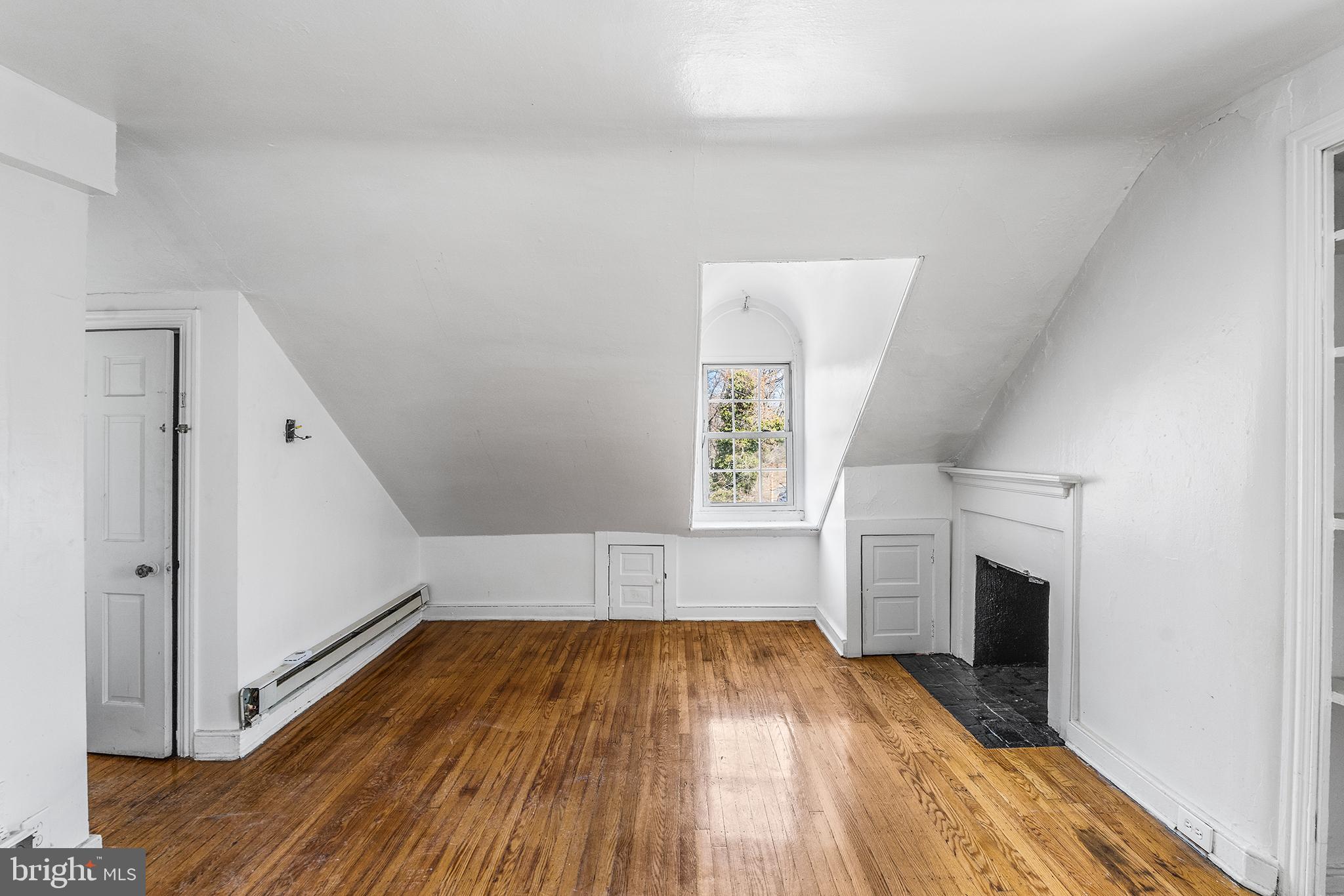 4908 GERMANTOWN AVENUE 9