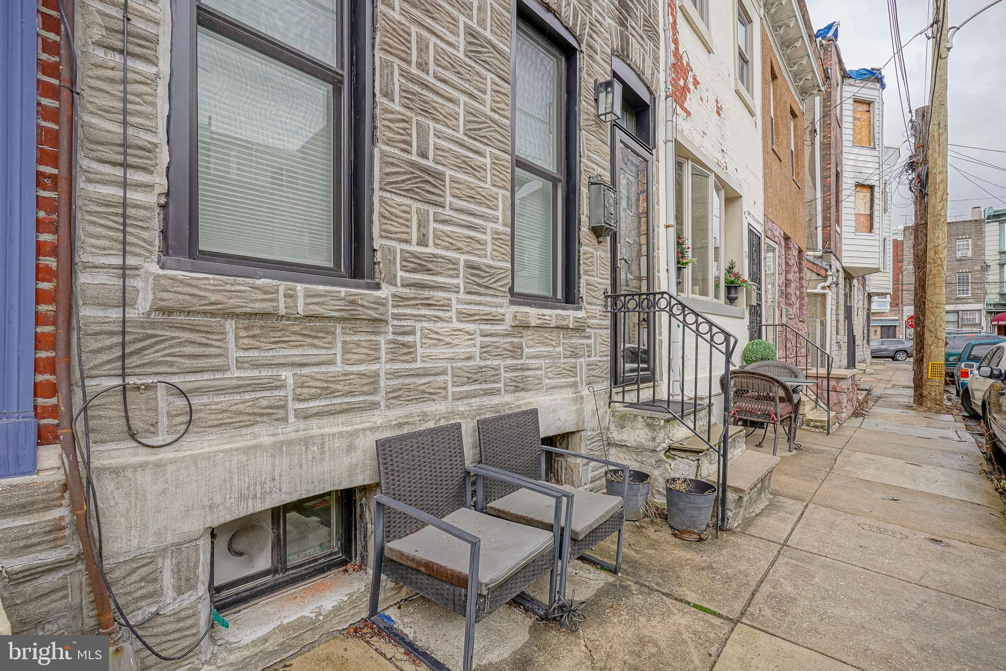 732 SALTER STREET