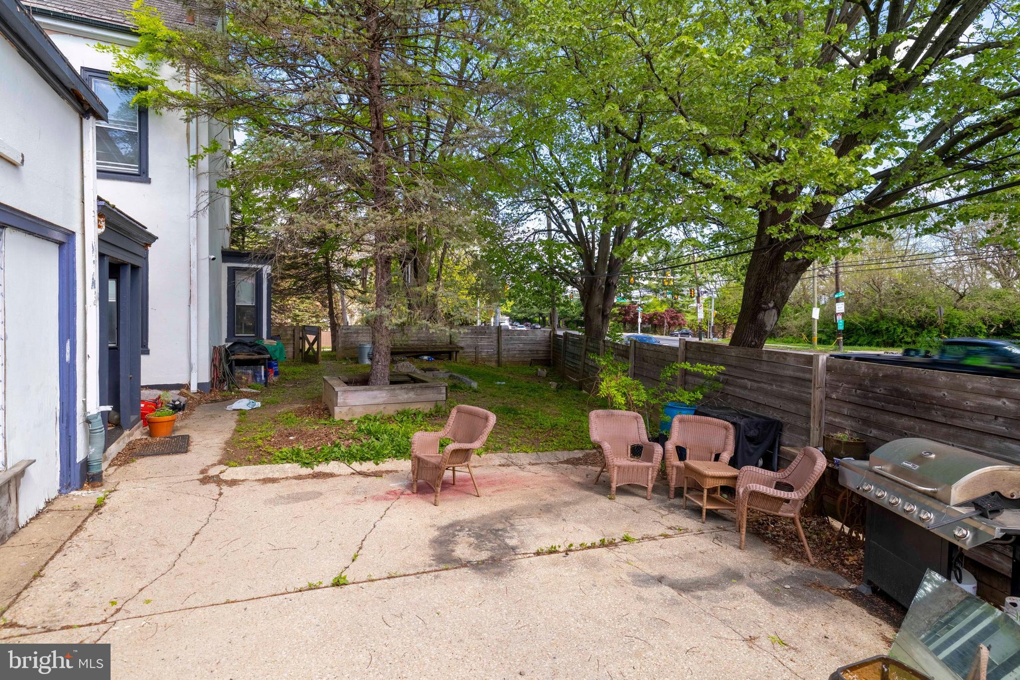 8962 RIDGE AVENUE 62