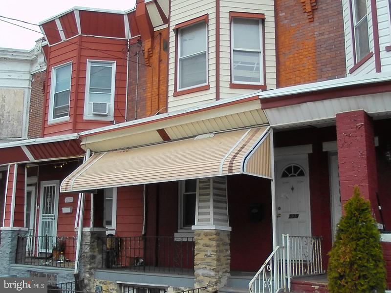 539 E WALNUT LANE