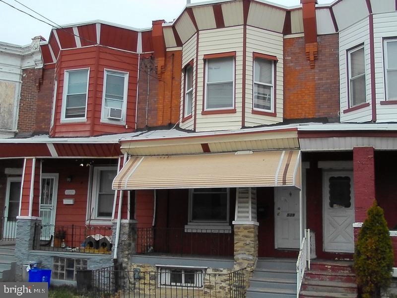 539 E WALNUT LANE
