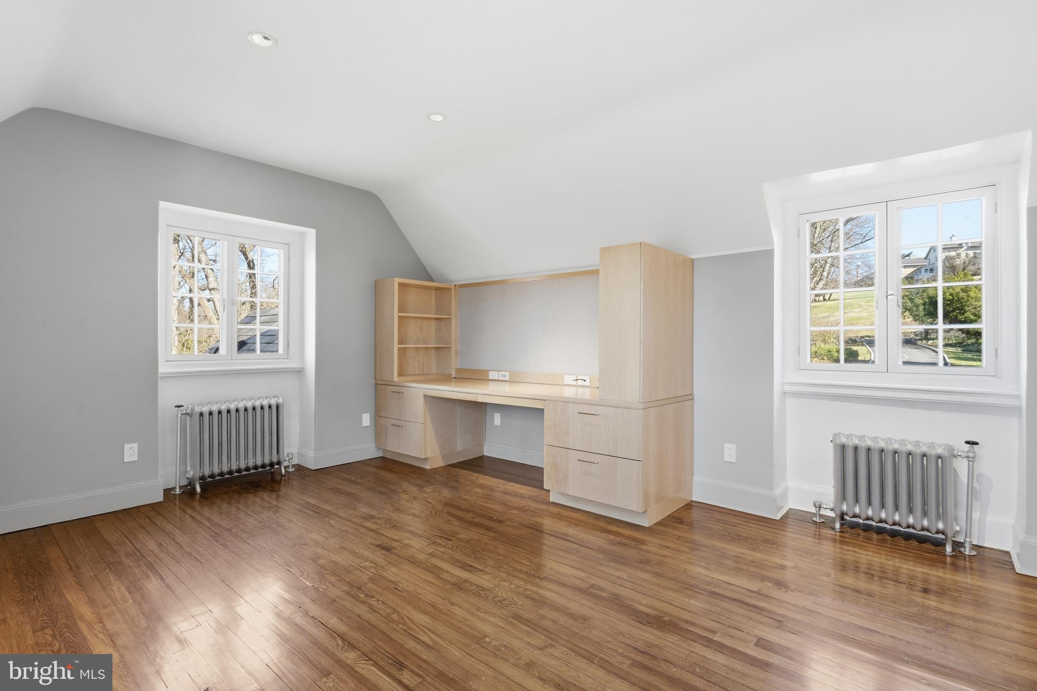 99 E BELLS MILL ROAD