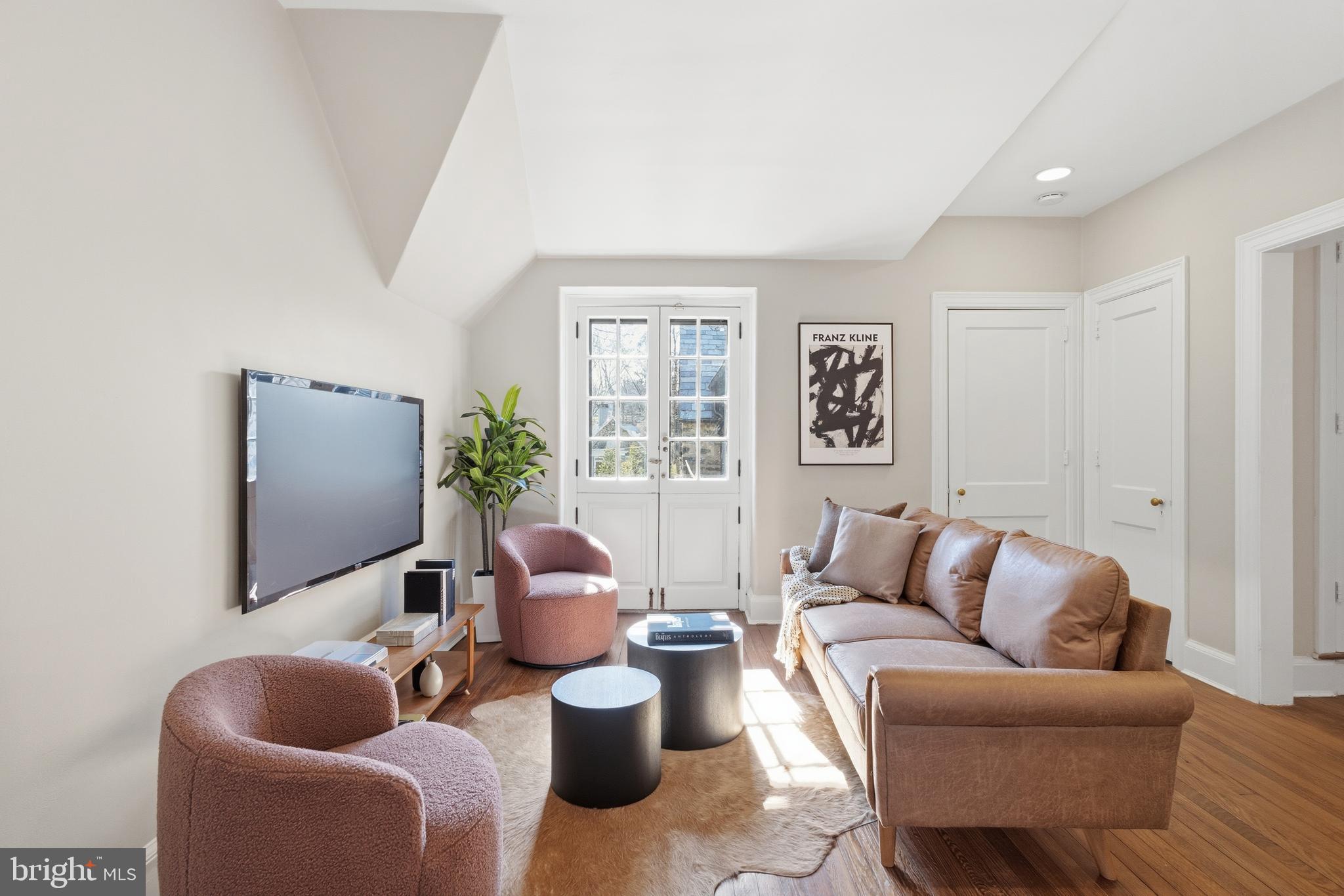 99 E BELLS MILL ROAD