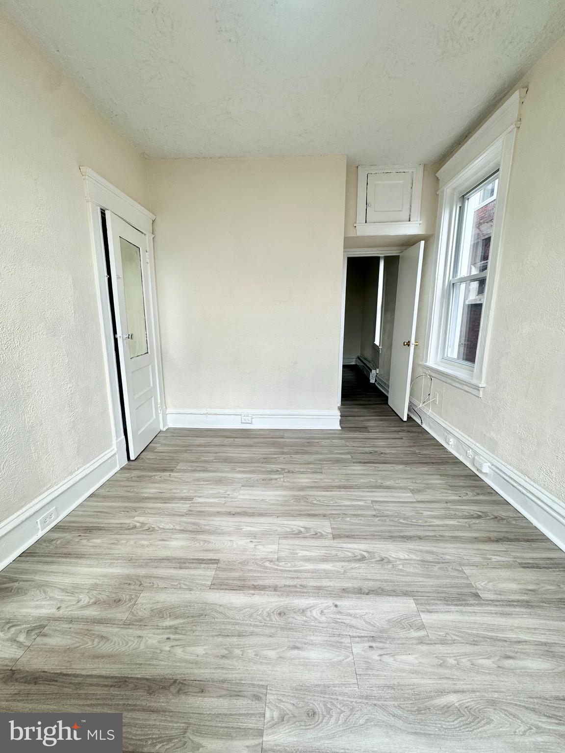 5040 WALNUT STREET 2R