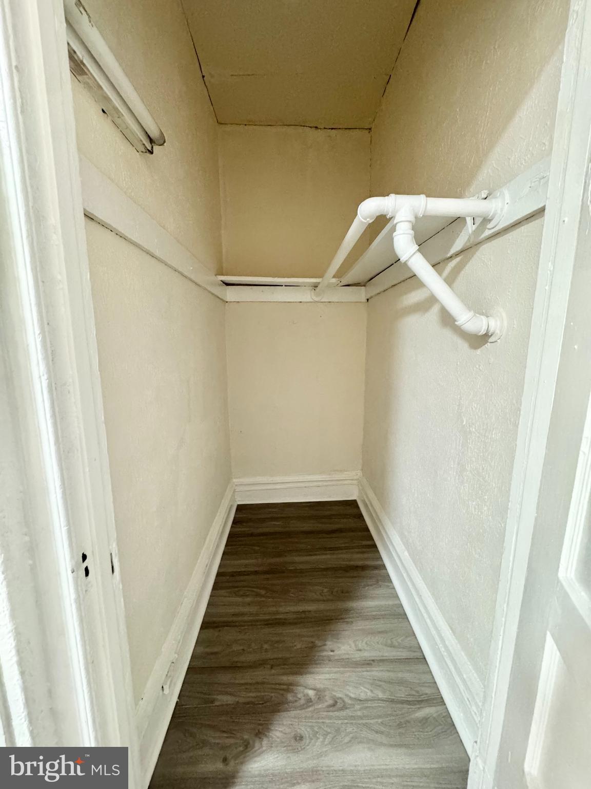 5040 WALNUT STREET 2R