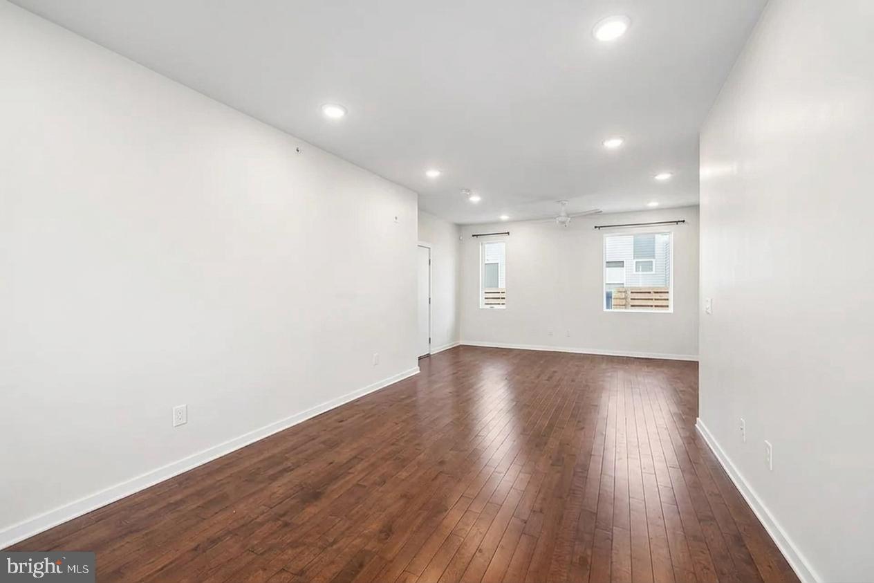 1640 N 5TH COURT 00 29A