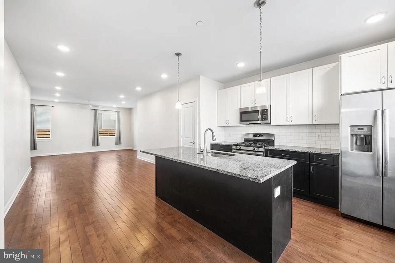 1640 N 5TH COURT 00 29A