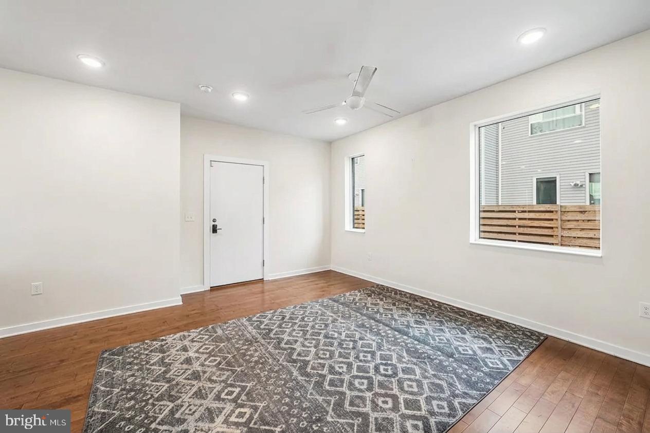 1640 N 5TH COURT 00 29A