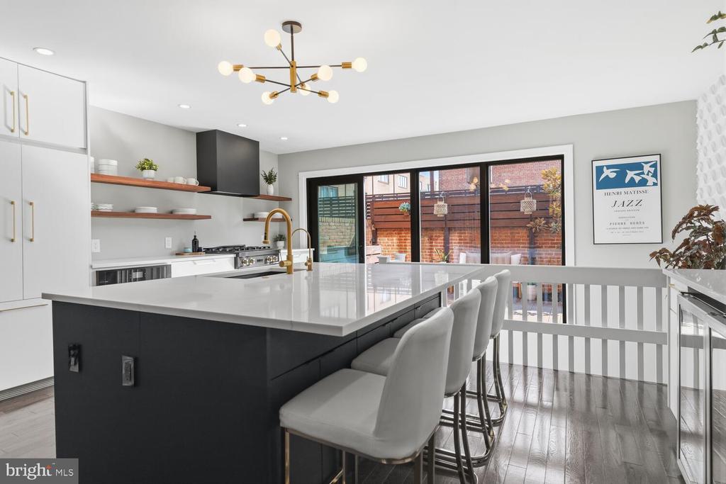 801 SOUTH STREET G