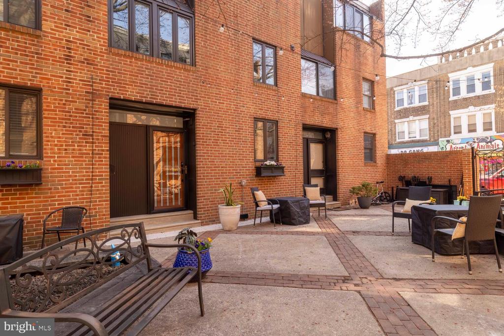 801 SOUTH STREET G